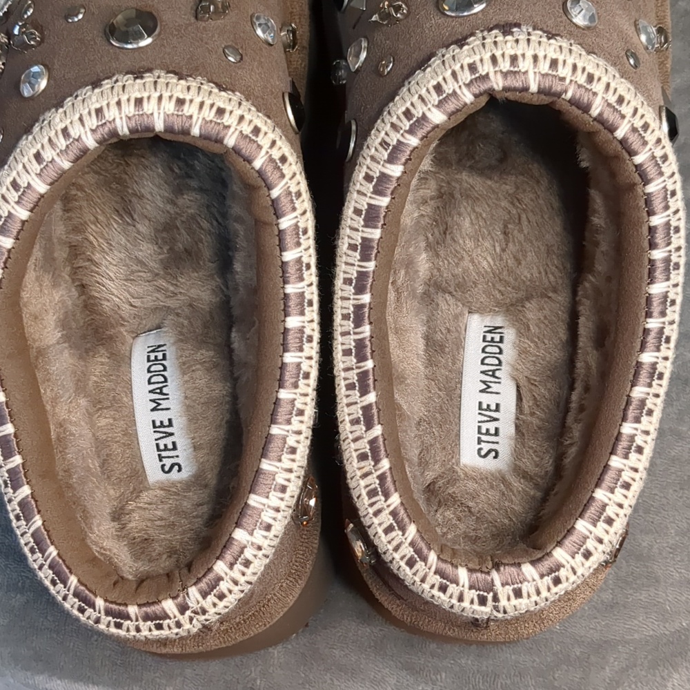 Steve Madden Tan Embellished Mules - Picture 15 of 16